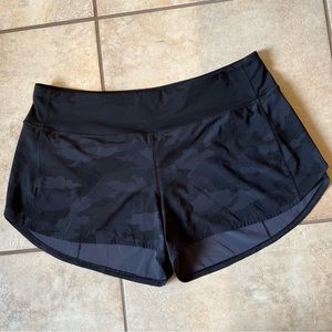 Lululemon Speed Up Shorts Black Camo 4" 14
